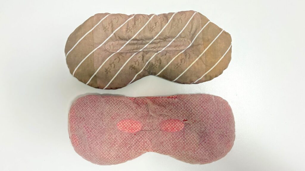 あずきのチカラとゆたぽん並んだ写真裏