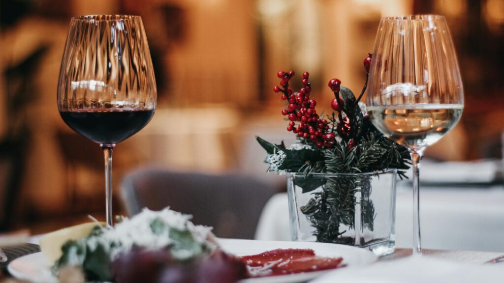 クリスマスディナーワインのイメージ写真