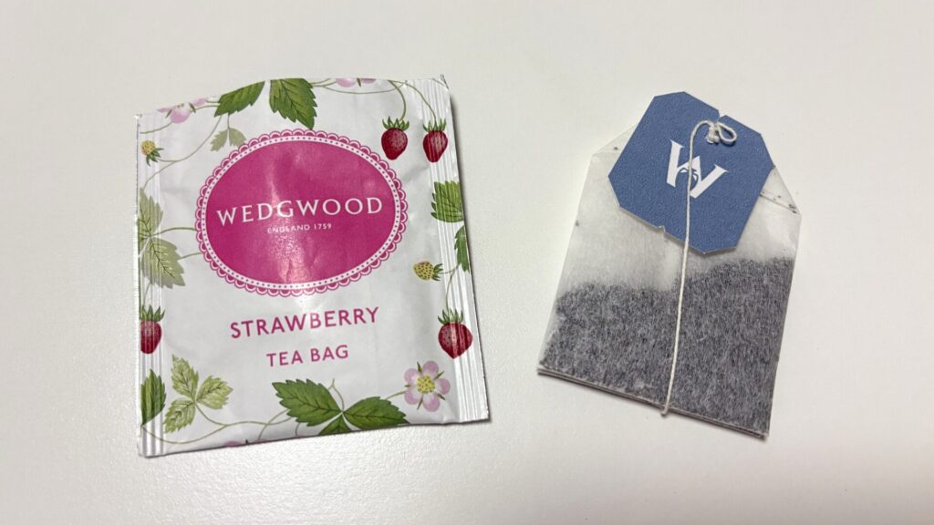 ウェッジウッド ストロベリー開封写真