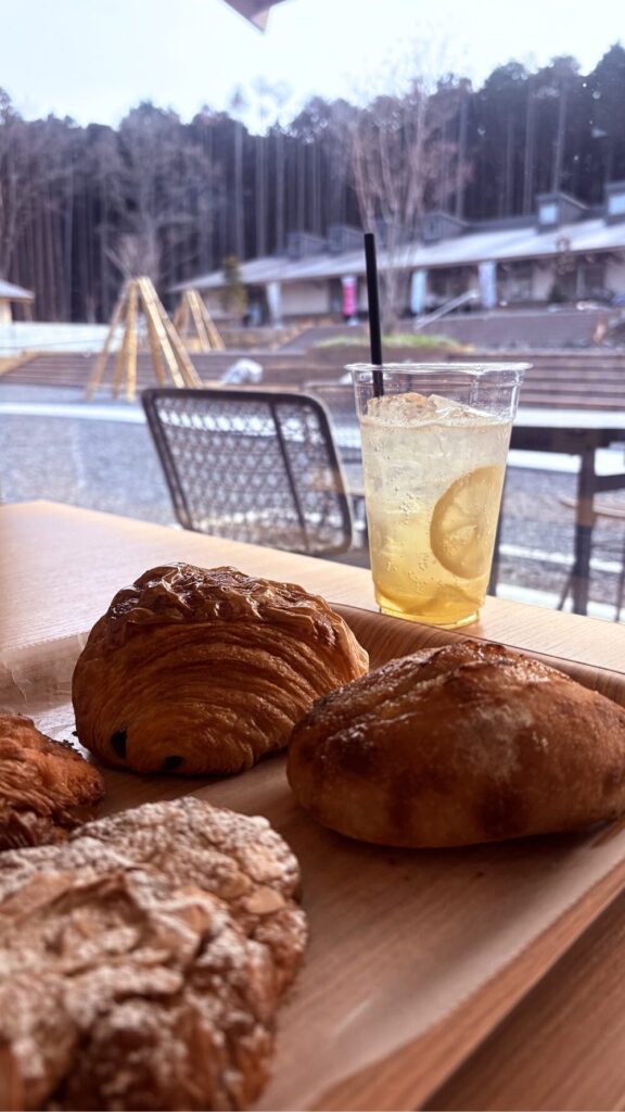 奏の森リゾートCALMパン写真